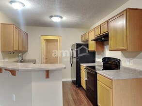 7276 Burlat Ln in Noblesville, IN - Foto de edificio - Building Photo