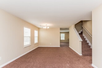 2890 Centerglen Ln in Cumming, GA - Building Photo - Building Photo