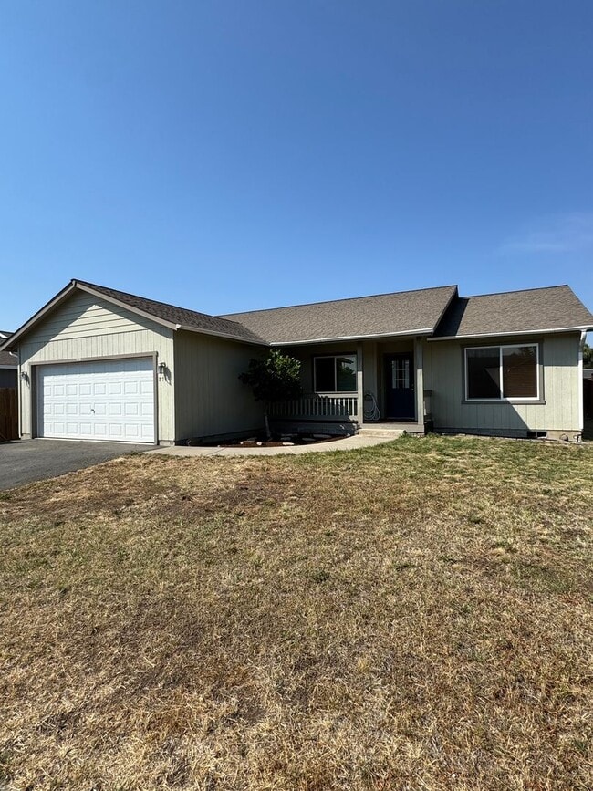 2707 N Canal St in Ellensburg, WA - Building Photo - Building Photo