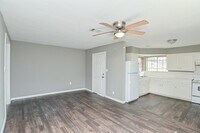 3714 Lydia St photo'