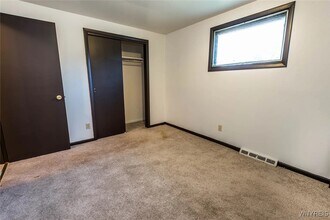 111 Sunshine Dr in Amherst, NY - Building Photo - Building Photo