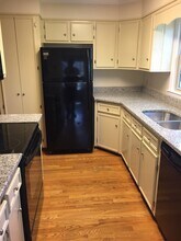 1301 Brookwood Dr in Winston-Salem, NC - Building Photo - Building Photo