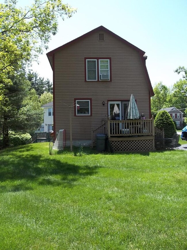 3 Cabernet Ct in Nashua, NH - Foto de edificio - Building Photo