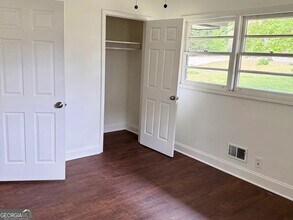 1322 S Hicks Cir NW in Conyers, GA - Building Photo - Building Photo