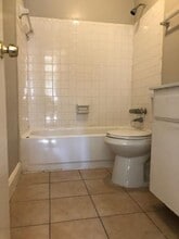 2387 Fairway Cir SW in Atlanta, GA - Building Photo - Building Photo