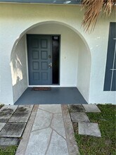 221 SW 34th Terrace in Cape Coral, FL - Building Photo - Building Photo