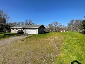 8659 Mann St in Valley Springs, CA - Building Photo - Building Photo