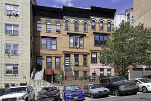 659 W 183rd St in New York, NY - Building Photo