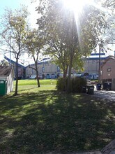 1021 Illinois St, Unit 1021 B Illinois St in Lawrence, KS - Building Photo - Building Photo