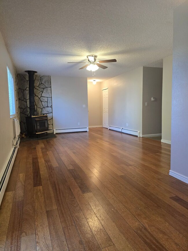 property at 1033 W 112th Ave