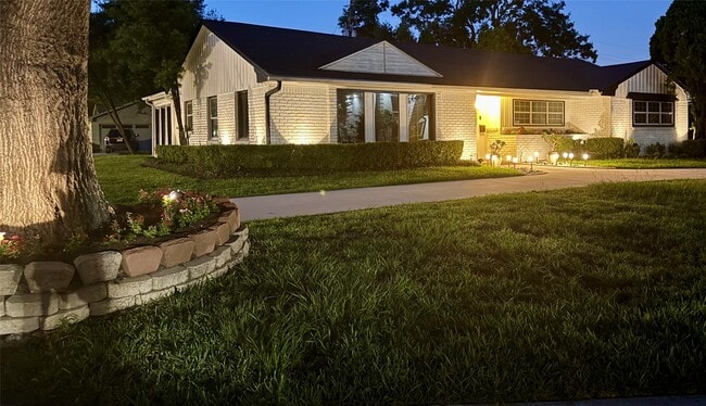 property at 5666 Overbrook Ln