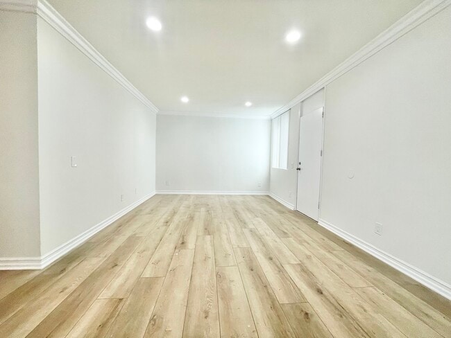 6060 Fulton Ave in Los Angeles, CA - Building Photo - Building Photo