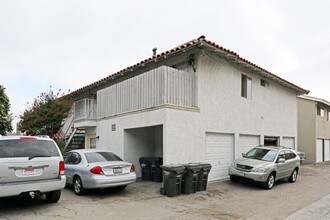 7252 La Mancha Cir in Huntington Beach, CA - Building Photo - Building Photo