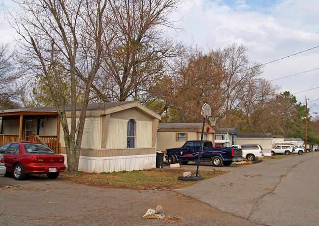 Valley View Mobile Home Park in Goodlettsville, TN - Building Photo - Building Photo