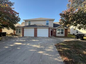 1707 Hanover Blvd in Columbia, MO - Building Photo - Building Photo