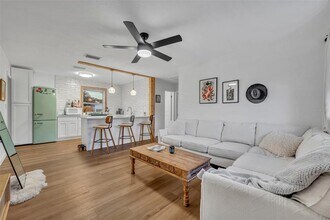 798 26th Ave E in New Smyrna Beach, FL - Building Photo - Building Photo