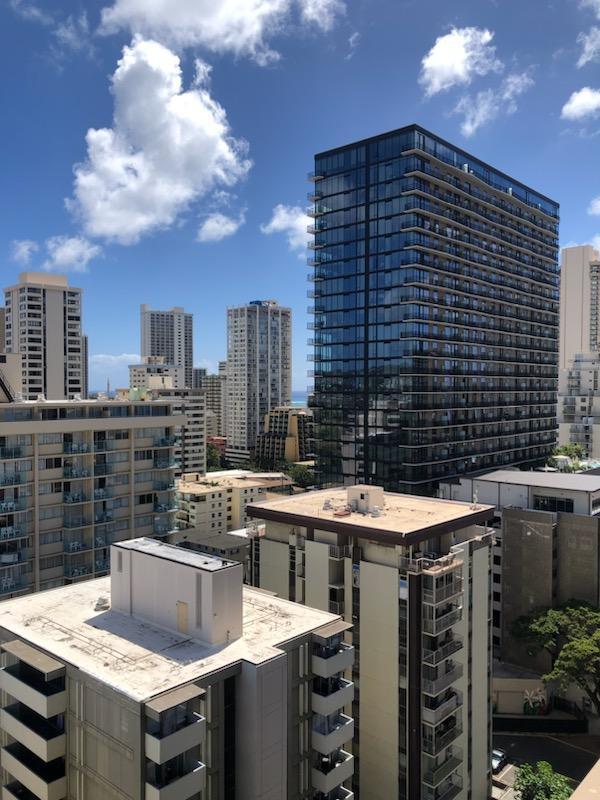 2345 Ala Wai Blvd, Unit 1915 in Honolulu, HI - Foto de edificio - Building Photo