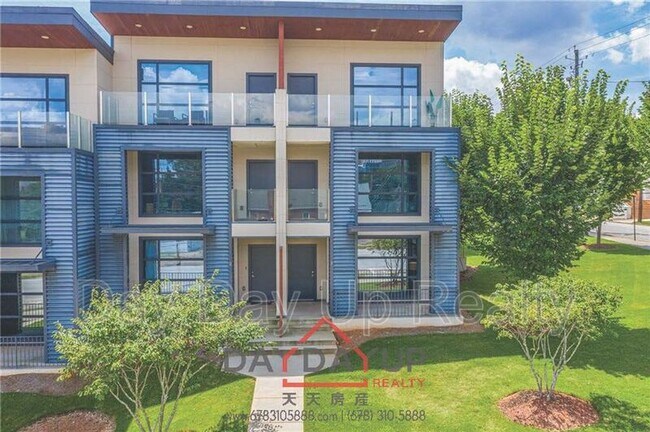 property at 472 Martin St SE