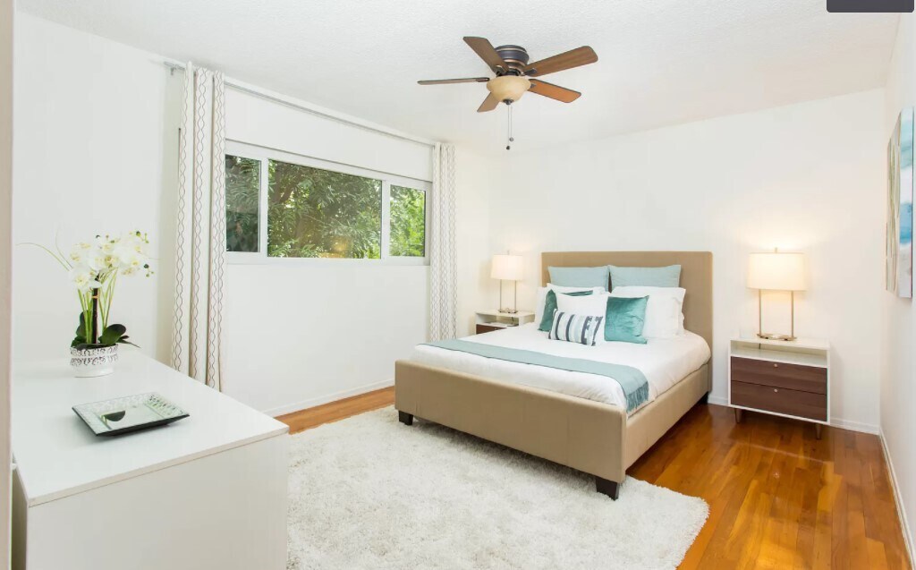 3200 S Sepulveda Blvd, Unit Master bed in Los Angeles, CA - Foto de edificio