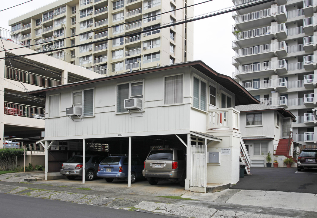 1634 Clark St in Honolulu, HI - Building Photo