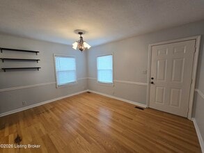 2405 Blankenbaker Rd in Louisville, KY - Building Photo - Building Photo