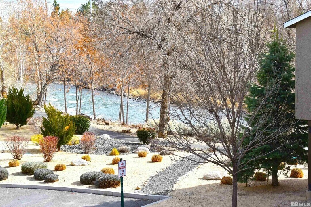 2896 Dana Kristin Ln in Reno, NV - Building Photo