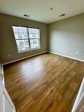 136 Lionheart Ln, Unit 136 in West Deptford, NJ - Foto de edificio - Building Photo