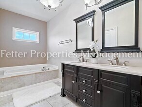 2514 Aruba Ct in Evansville, IN - Building Photo - Building Photo