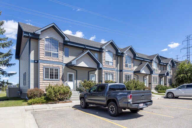 Ironwood Estates in Red Deer, AB - Building Photo - Building Photo