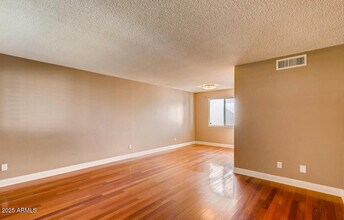 3932 N Granite Reef Rd in Scottsdale, AZ - Building Photo - Building Photo