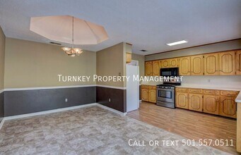 3 Wagon Wheel Ct in Little Rock, AR - Building Photo - Building Photo