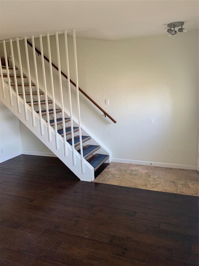8811 Dawnridge Cir in Austin, TX - Building Photo - Building Photo