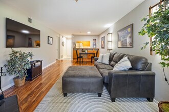 198 Oriole Cir, Unit 198 in Novato, CA - Building Photo - Building Photo