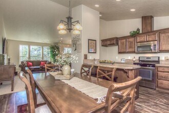 20661 Tango Creek Ave in Bend, OR - Building Photo - Building Photo
