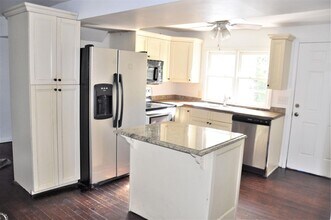 35 Bogard St in Charleston, SC - Building Photo - Building Photo