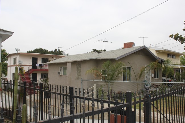 221-223 N Burlington Ave in Los Angeles, CA - Building Photo - Building Photo