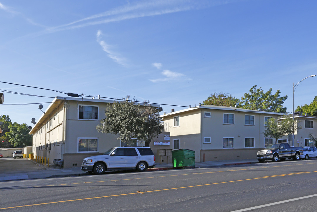 142 and 150 Graham in San Jose, CA - Building Photo