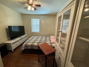 11 Squaw Hollow Rd, Unit A in Ashford, CT - Building Photo - Building Photo