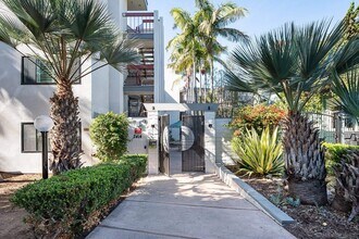 2424 Front St in San Diego, CA - Building Photo - Building Photo