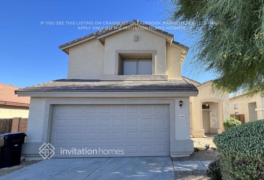 16845 W Windermere Way in Surprise, AZ - Building Photo