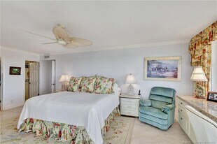 500 Ocean Dr in Juno Beach, FL - Building Photo