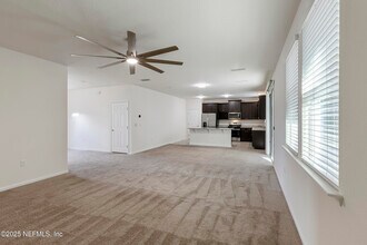 11006 Stapleton Dr in Jacksonville, FL - Building Photo - Building Photo