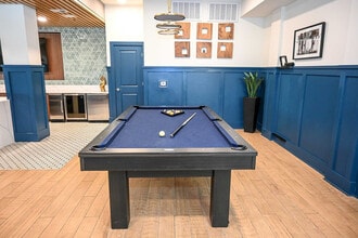 The Drake in Charlotte, NC - Building Photo - Building Photo