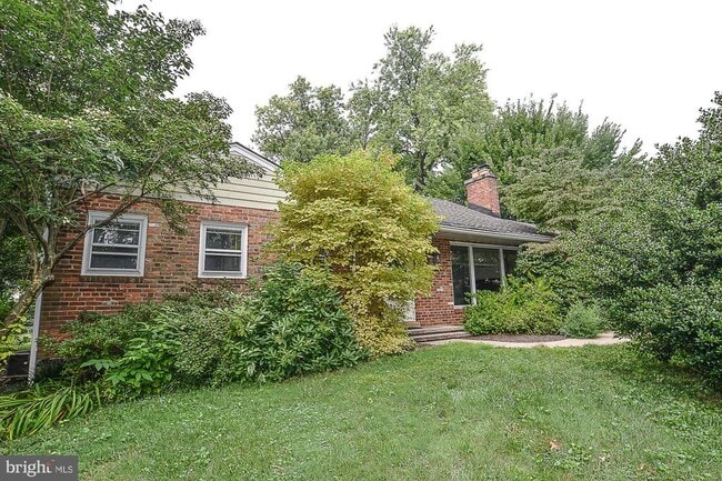 137 Courthouse Rd SW in Vienna, VA - Building Photo - Building Photo