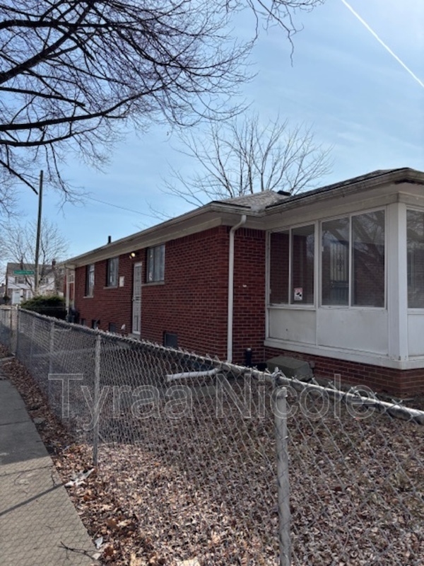 19171 Chandler Park Dr in Detroit, MI - Building Photo - Building Photo