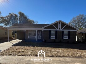 211 Burwood Dr in Memphis, TN - Building Photo