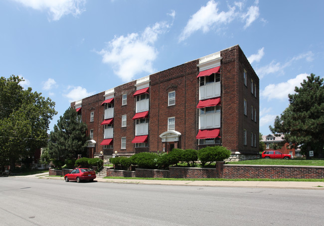 The Bud Sullivan Apartments in Kansas City, MO - Foto de edificio - Building Photo