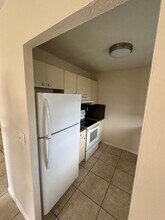 670 NE 46th Ct in Oakland Park, FL - Building Photo - Building Photo