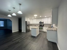 8907 Amerigo Ave in Orangevale, CA - Building Photo