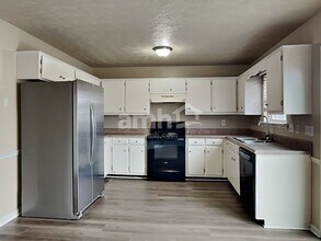 403 Wooded Valley Ct in La Vergne, TN - Building Photo - Building Photo